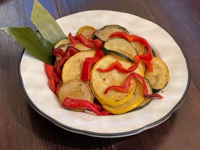 LIGAYA VEGGIE MEDLEY.